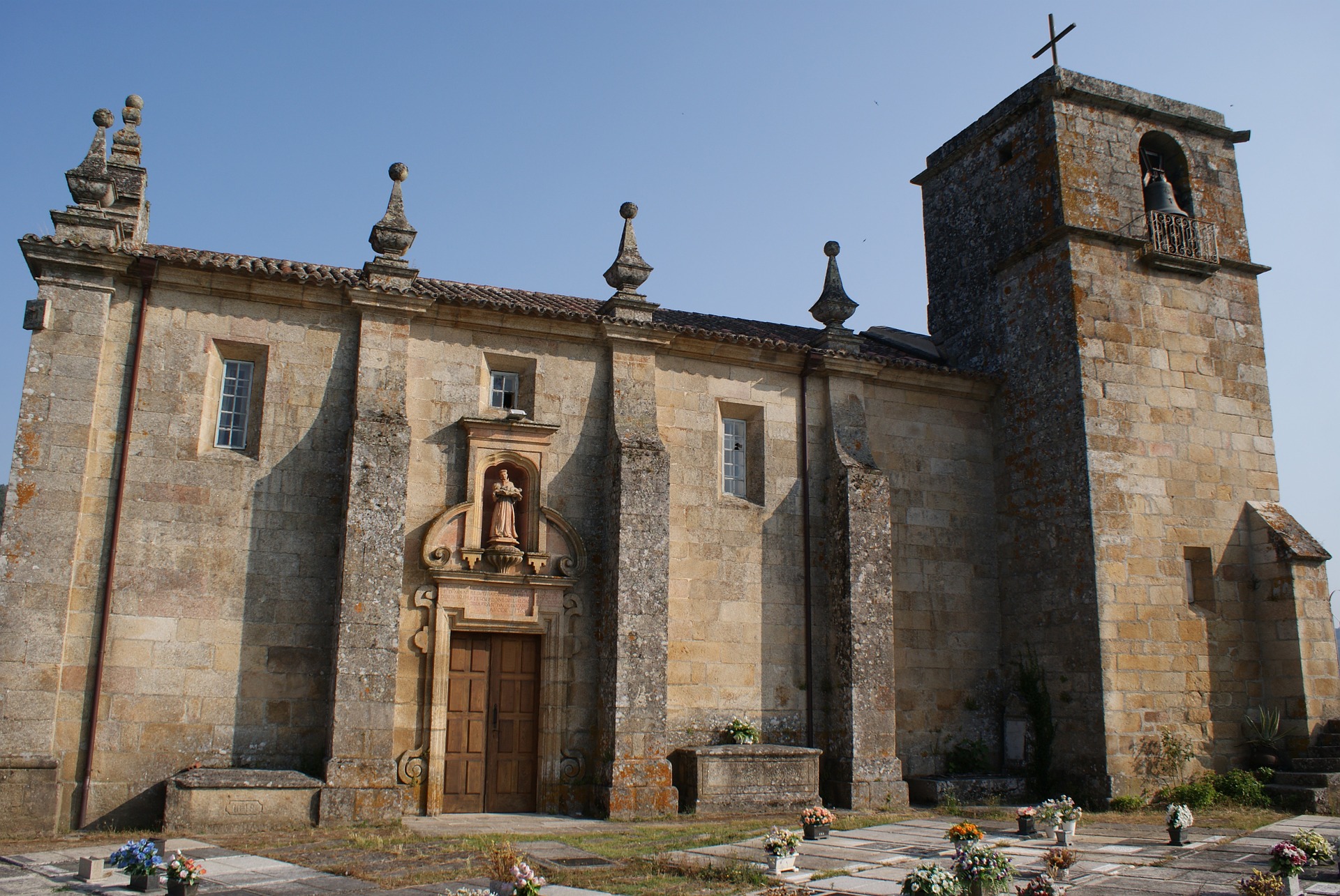 Eglise Romane - Castrelo de Miño